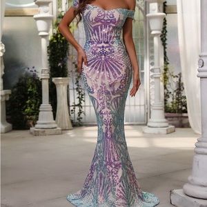 Faeriesty Off Shoulder Mermaid Hem Sequin Formal Dress. Size M